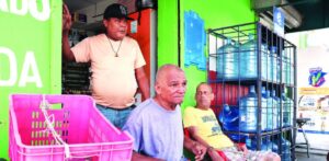Silencio en el DN: comerciantes apagan bocinas por la tragedia
