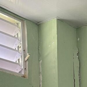 Denuncian-deterioro-en-liceo-Eulogio-Rosario-de-Puerto-Plata_.jpg