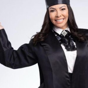 La-Beba-Rojas-se-gradua-con-honores-de-licenciada-en-derecho_.jpg