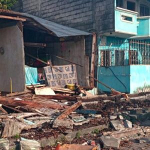 Sismo-de-magnitud-6-en-Ecuador-deja-al-menos-20-heridos-y-60-viviendas-afectadas_.jpg