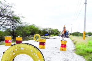 El-Ministerio-de-Obras-Publicas-anuncia-promesa-de-reparacion-de-carretera._.jpg
