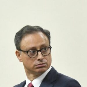 El-arresto-domiciliario-y-el-grillete-electronico-han-sido-levantados-para-Jean-Alain-Rodriguez-exprocurador-general-de-la-Republica._.jpg