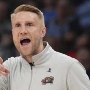 El-baloncesto-sigue-rompiendo-barreras-en-la-NBA-con-la-contratacion-de-Tuomas-Iisalo-el-primer-finlandes-en-dirigir-en-la-liga._.jpg