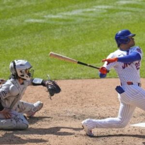 El-jugador-de-los-Mets-Soto-brillo-en-el-Citi-Field-con-dos-jonrones_.jpg