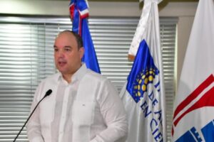 El-pais-podria-enfrentar-perdidas-de-hasta-US-1000-millones-si-se-impone-un-arancel-a-las-remesas._.jpg