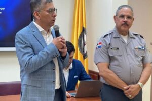 Formacion-de-300-nuevos-policias-en-Santiago_.jpg