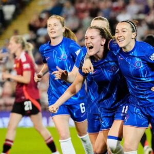 Inglaterra-permite-a-mujeres-trans-competir-en-futbol-femenino_.jpg