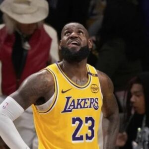 LeBron-James-responde-sobre-su-futuro-tras-eliminacion-en-los-playoffs._.jpg