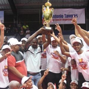 Los-Caminantes-de-Los-Alcarrizos-se-coronan-campeones-en-la-novena-version-del-Torneo-Abasado_.jpg