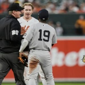 Los-Orioles-logran-importante-victoria-frente-a-los-Yankees_.jpg