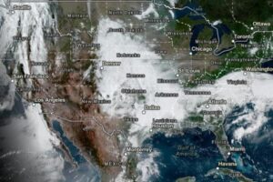 Se-preve-que-en-el-Pacifico-mexicano-se-forme-el-primer-ciclon-de-la-temporada_.jpg