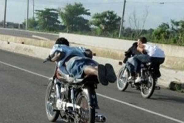 Segun-datos-recientes-se-han-otorgado-10827-licencias-de-conducir-para-motocicletas_.jpg