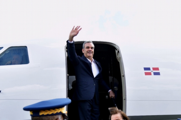 El-presidente-Abinader-inicia-gira-en-Europa_.jpg