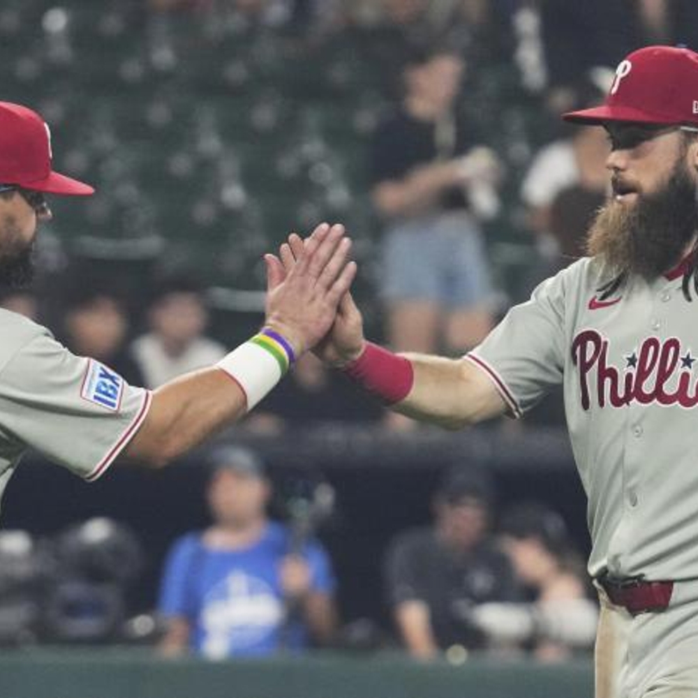 EMOCIONANTE-TRIUNFO-DE-FILIS-CON-SCHWARBER-Y-LUZARDO_.jpg