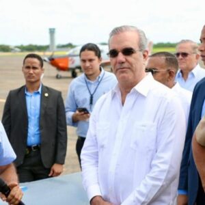 ENSAMBLAJE-DE-DIEZ-AVIONES-TP-75-POR-FARD_.jpg