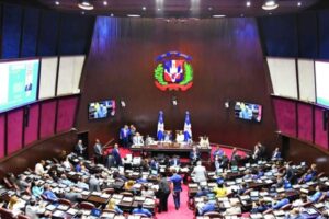Empresarios-instan-a-revisar-reforma-laboral_.jpg