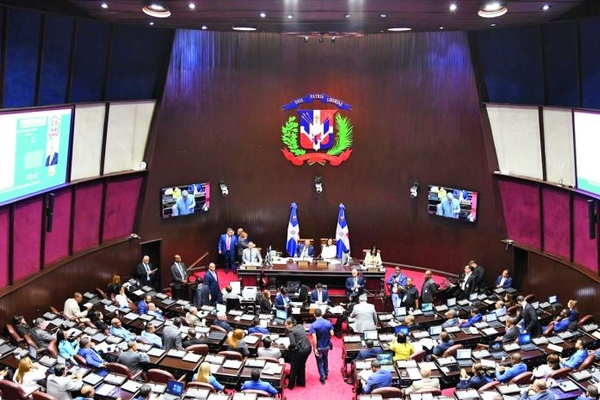 Empresarios-instan-a-revisar-reforma-laboral_.jpg
