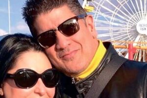 Nuevo-titulo-Eddy-Herrera-y-esposa-celebran-38-anos-de-amor_.jpg
