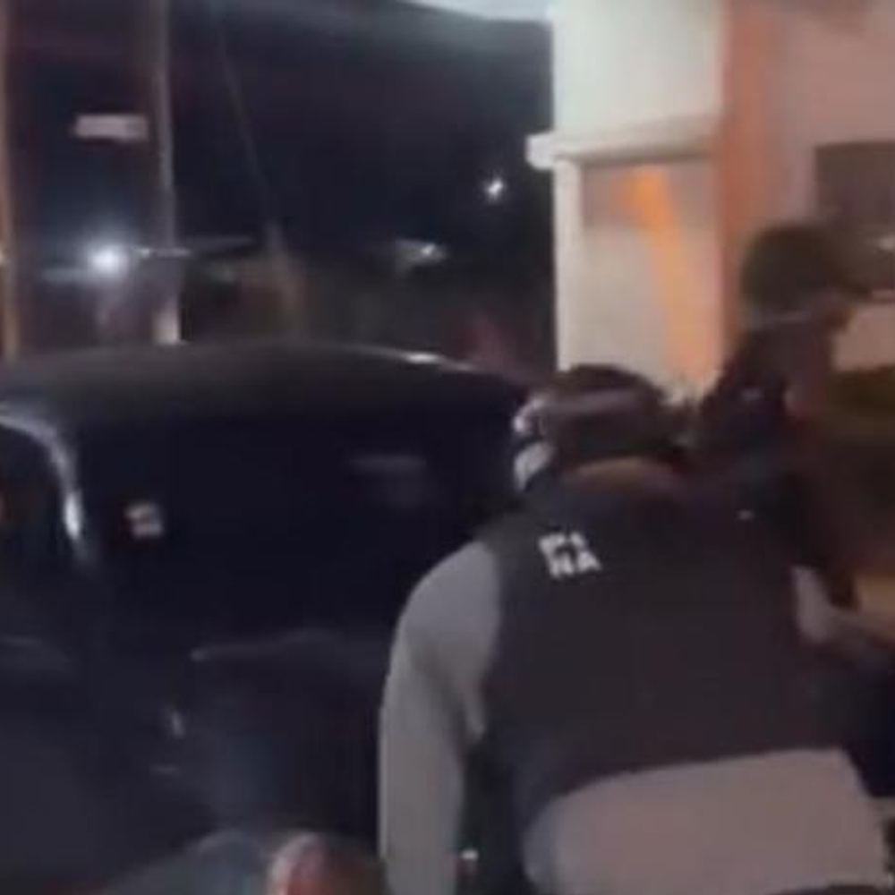 CONFRONTACION-ENTRE-POLICIAS-Y-CIUDADANOS-EN-BARAHONA_.jpg