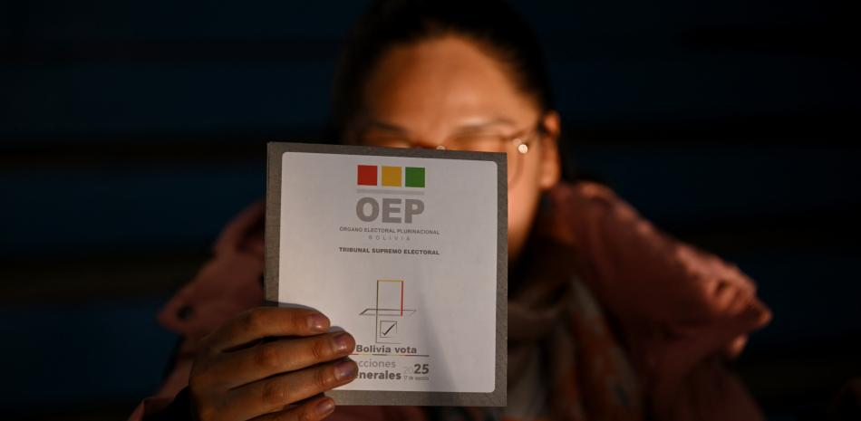 DECISION-CRUCIAL-BOLIVIA-EN-BALOTAJE_.jpg