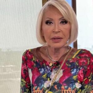 LAURA-BOZZO-CELEBRA-SU-IDENTIDAD-DOMINICANA_.jpg