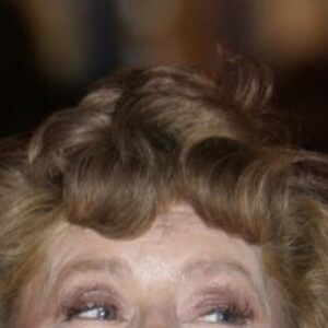 Adios-a-Prunella-Scales-la-iconica-Sybil-de-Fawlty-Towers_.jpg