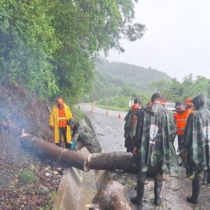 COMUNIDADES-DE-BARAHONA-SUFREN-POR-TORMENTA-MELISSA_.jpg