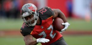 MUERE-DOUG-MARTIN-ESTRELLA-DE-LA-NFL_.jpg