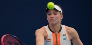 RYBAKINA-SUPERO-A-ALEXANDROVA-EN-NINGBO-OPEN_.jpg