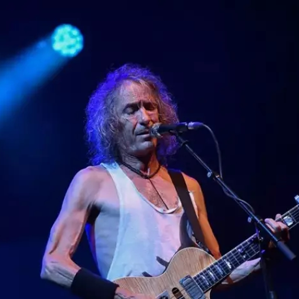 Muere-Robe-Iniesta-lider-de-Extremoduro-icono-del-rock-espanol_.jpg